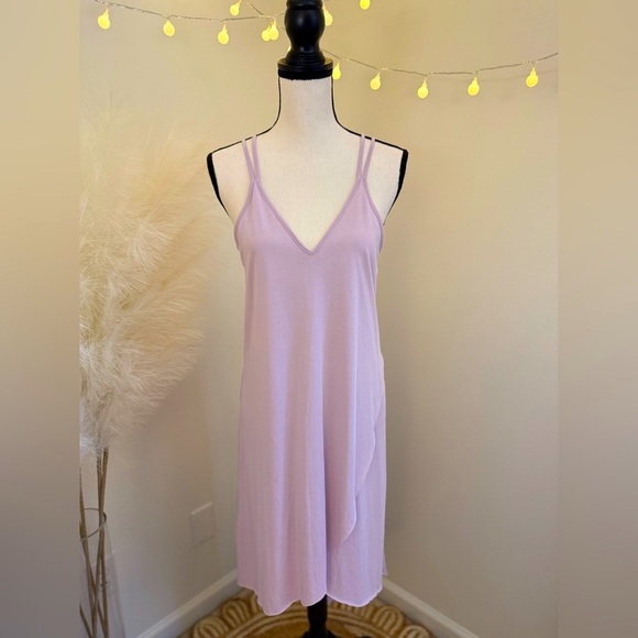 Lush Violet Midi Dress Elegant Silhouette - Picture 1 of 6